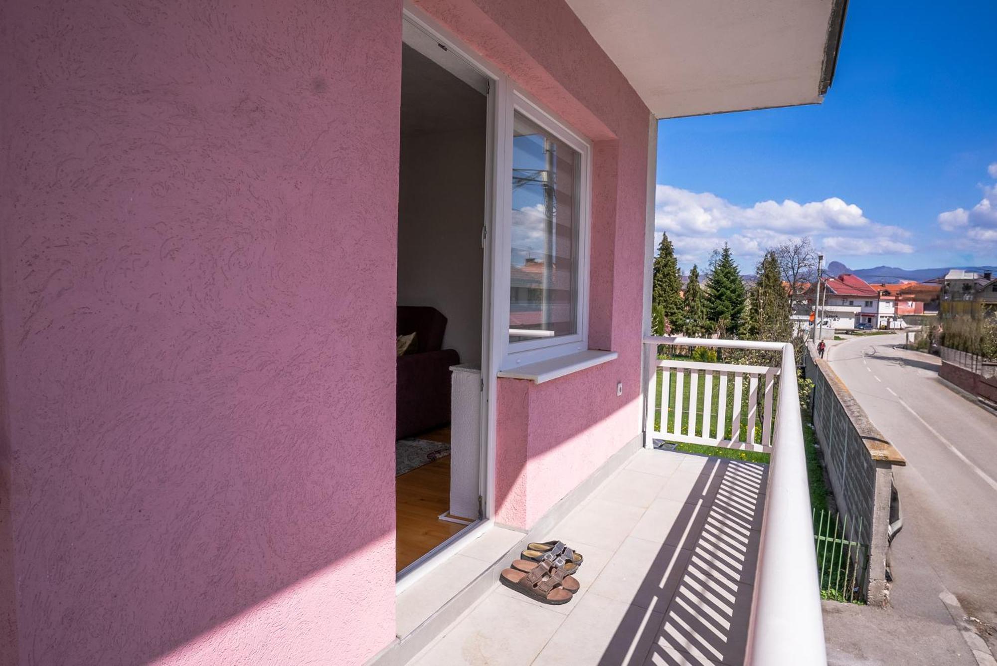 Ilidza Garden Escape Sarajevo Bagian luar foto